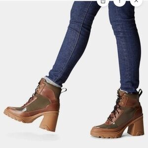 Sorel Brex Heel lace velvet tan and Green Leather Booties - brand new in box 6.5